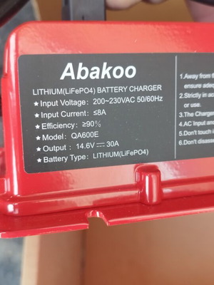 Φορτιστής 12V 30 Αμπέρ για μπαταρίες LiFePO4