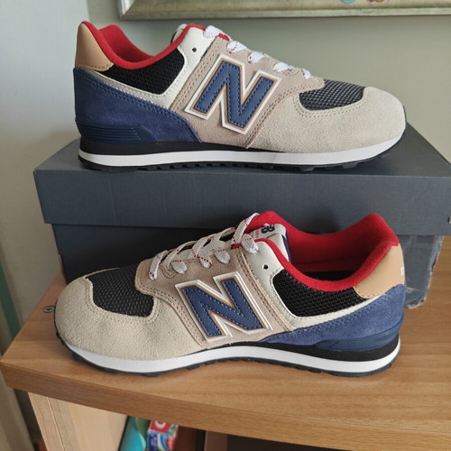 New Balance 574 sneakers size 37 new beige with blue and red details