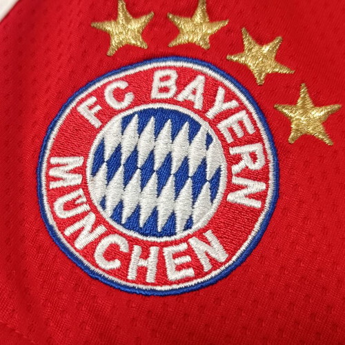 Bayern Munich Adidas Shorts 2009 XL used, authentic