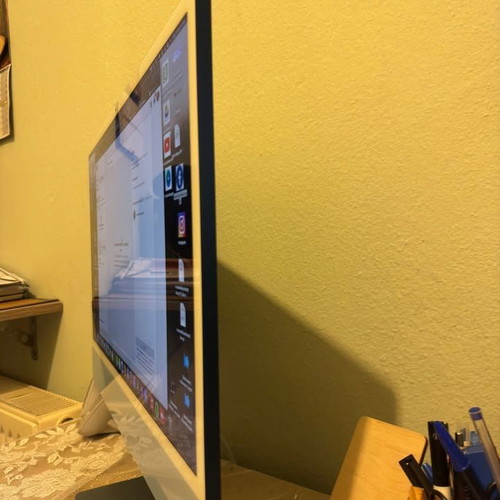 Apple iMac M1 24” 4.5K 16GB RAM 512GB SSD like new