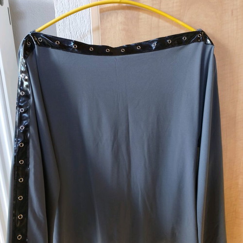 Women's gray blouse used, one size, with sleeve detail