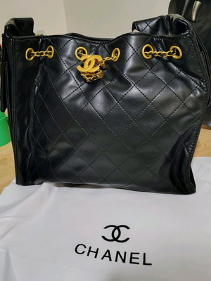 Chanel Caviar Shoulder Bag New Genuine Leather With Case
