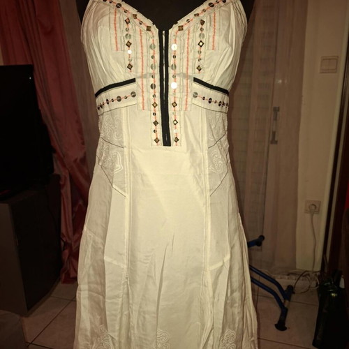 Karen Millen silk dress size UK 12 M new, embroidered beads