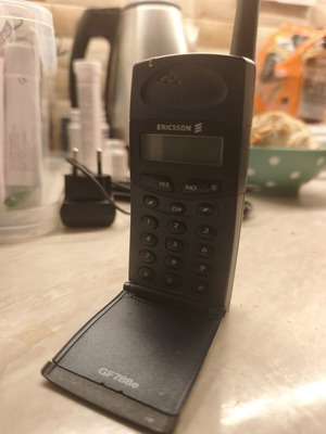 Ericsson GF788e vintage κινητό σαν καινούργιο
