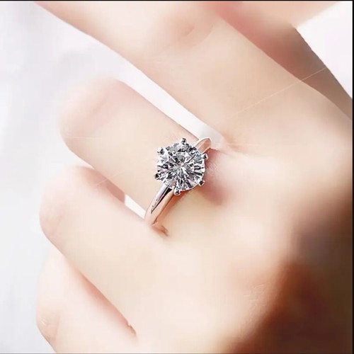 Women's ring new, two-carat cubic zirconia, silver plated