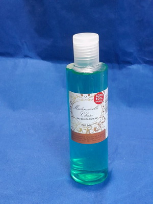 Κολώνια 220 ml καινούργια με διακριτικό πλούσιο άρωμα