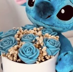 Stitch bouquet composition with customizable scent