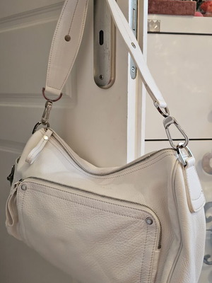Τσάντα ώμου Longchamp μεταχειρισμένη, άσπρη