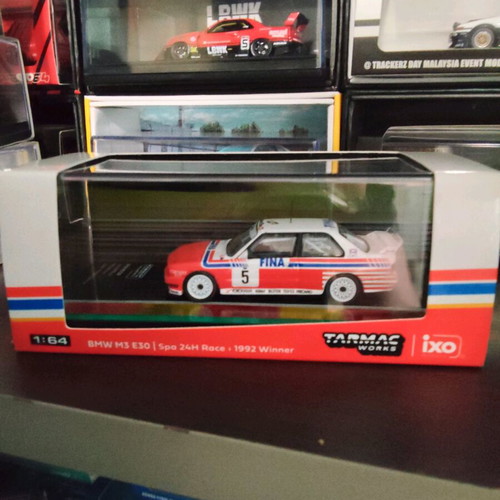 Tarmac BMW M3 E30 Fina new