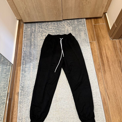 Tracksuit pants black like new, fits comfortably XL