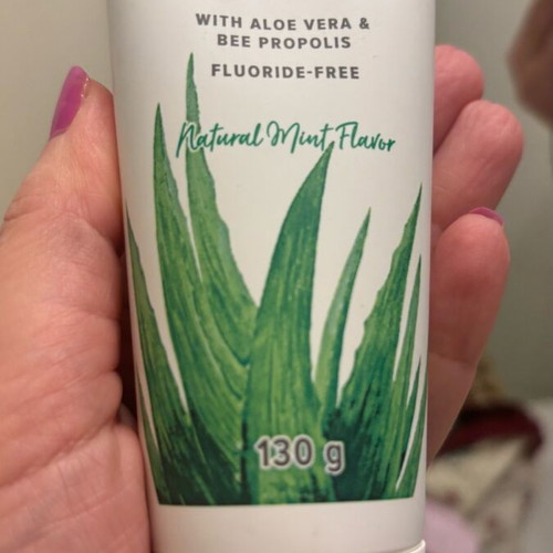 Forever Bright Toothgel with aloe vera and bee propolis, fluoride-free