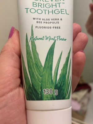 Forever Bright Toothgel with aloe vera and bee propolis, fluoride-free