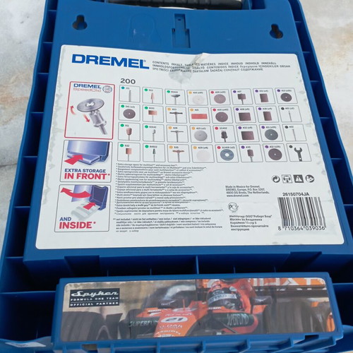 Dremel 704 Set of 200 Cutting, Grinding and Polishing Accessories New