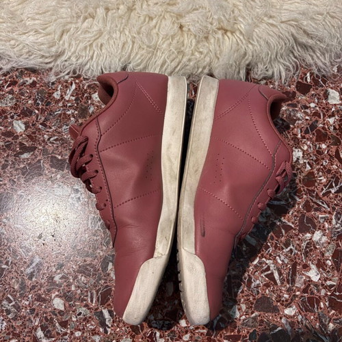 Reebok leather sneakers used, size 39, pink
