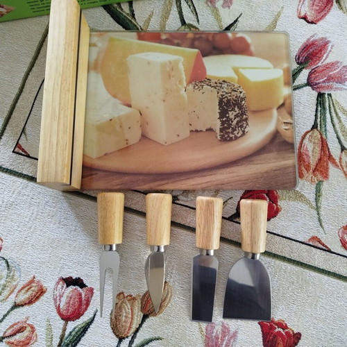 Cheese set with tempered glass cutting board, new
