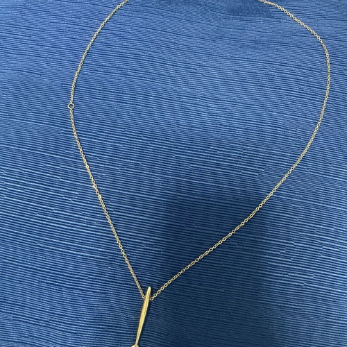 VG Styline necklace with gold-tone chain and pointed pendant