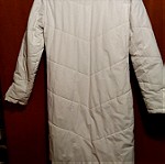  Χειμερινό μπουφάν λευκό πολύ ζεστό σε πολύ καλή κατασταση νούμερο small καλύπτει και medium 40€!