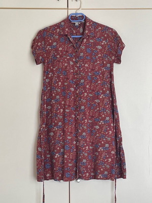 Shirt-dress attrattivo