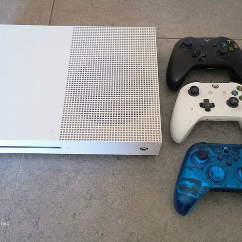 Xbox One S console like new with 3 controllers and games