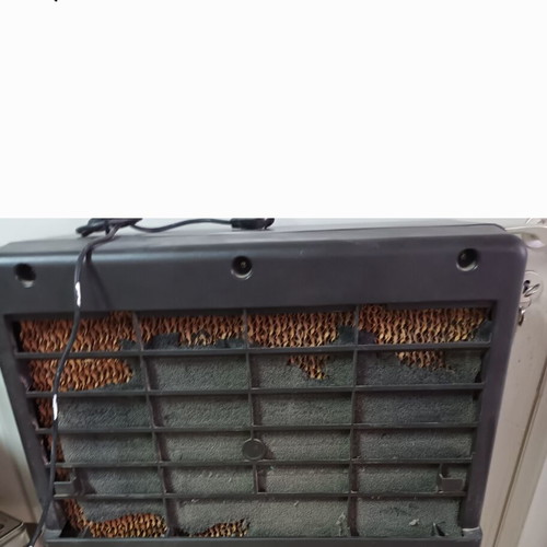 Fan-air conditioner used with humidifier function