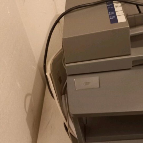 Photo copier machine like new with automatic paper feed A4-A3