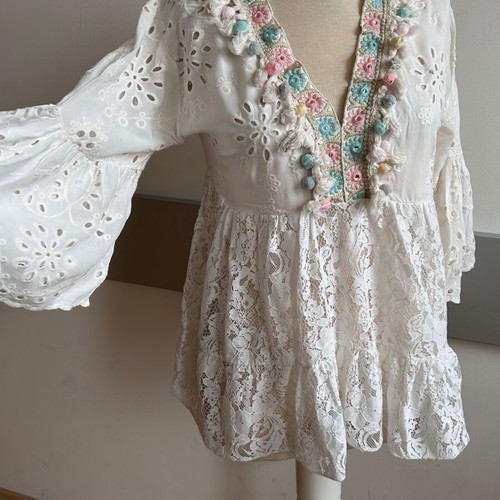 Lace tunic like new, white, size S/M