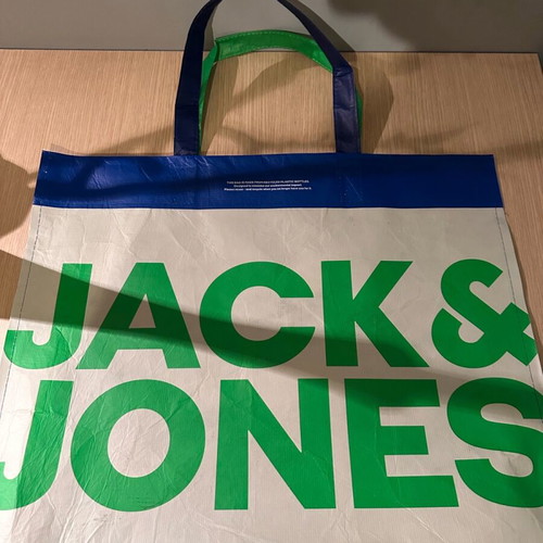Bag made of recyclable materials new, large and spacious