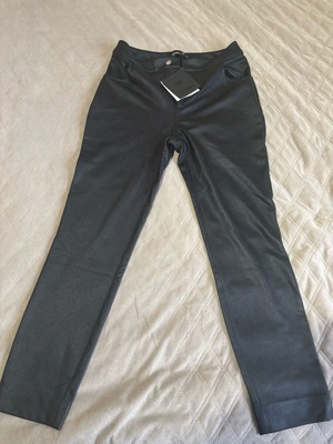 Enzzo δερμάτινο παντελόνι καινούργιο, μέγεθος L, μαύρο