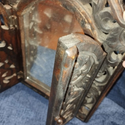 Decorative small mirror like new, carved wood