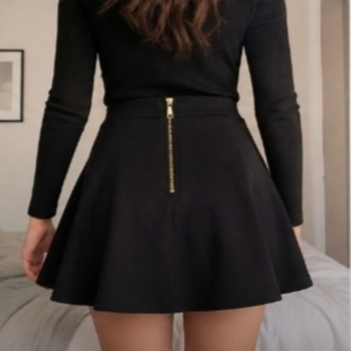 Stradivarius black skater skirt new with gold zipper