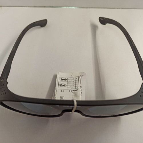 Men's sunglasses with attractive design