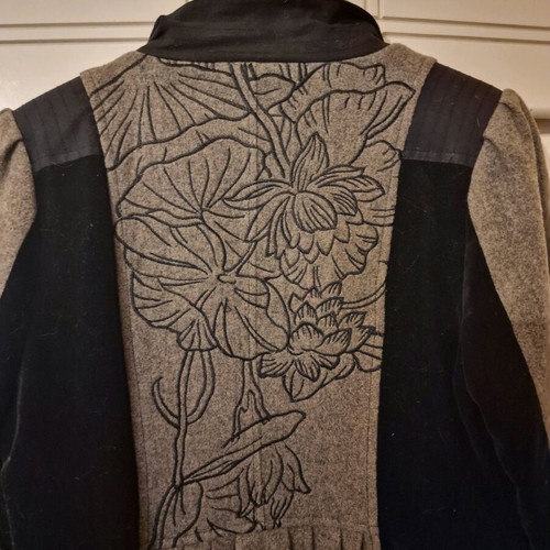 Velvet half coat like new, size M