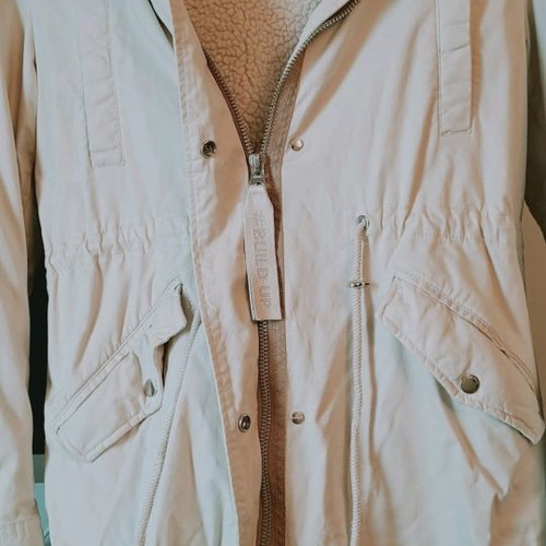 Bershka jacket used, beige long with removable lining and fur hood