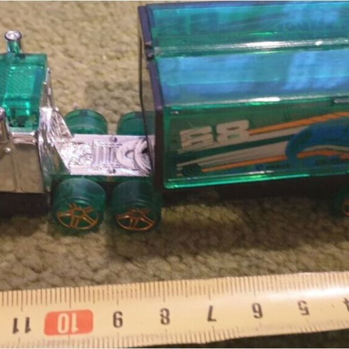 Hot Wheels Speed Hauler truck and trailer die-cast like new