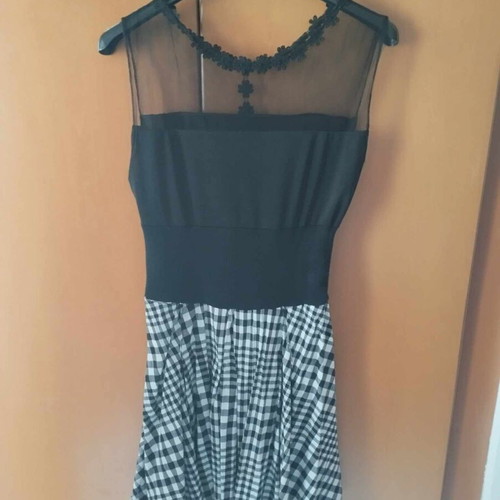 Women's dress white black size S used