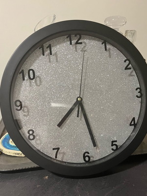 Wall clock with silver glitter background like new