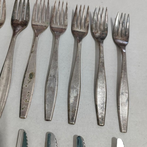 Vintage Canadian Pacific Airlines CP Air cutlery set used