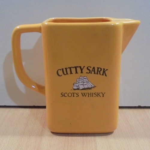 Cutty Sark Scots Whisky old promotional ceramic jug used