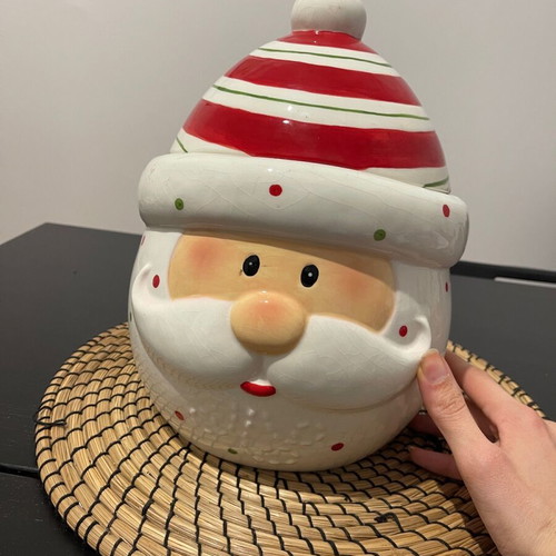 Large cookies jar used, very good condition