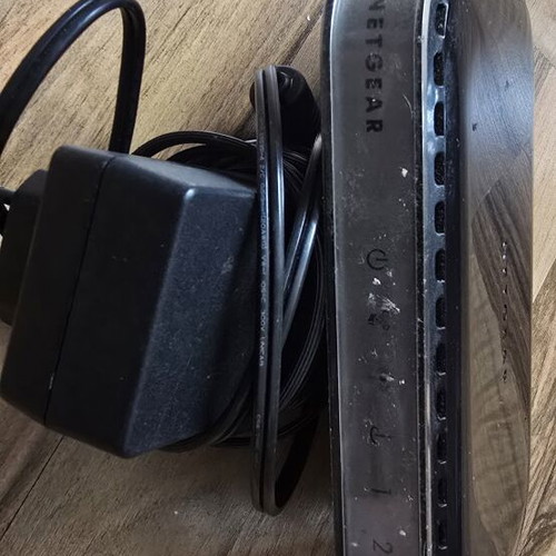Netgear N 150 VNR 1000V2 router used
