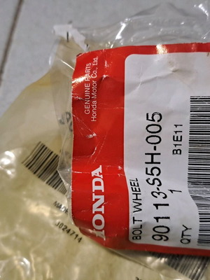 Honda Wheel Bolt and Nut OEM new