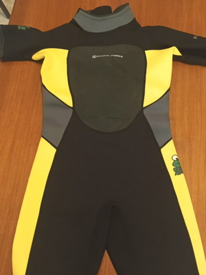 Scuba Force Kids Wetsuit like new, height 80 cm, waist 37 cm