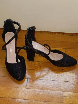 Pumps size 38 black new