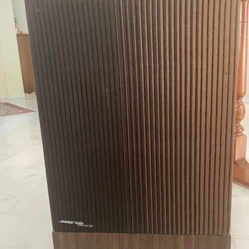 Bose 501 speakers like new