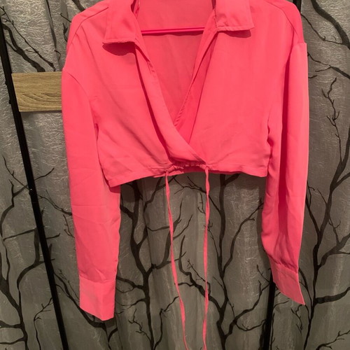 Fuchsia blouse shirt like new, size M