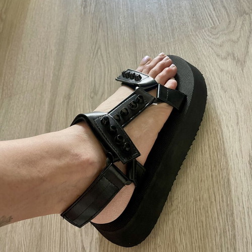 Goth alternative flatform sandals new with studs black size 38