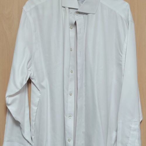 Charles Tyrwitt Non Iron Shirt size L like new, white