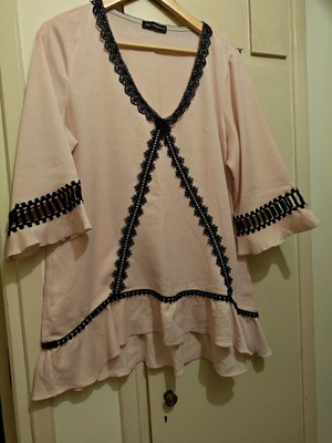 Just Perfect blouse women's with lace like new, No Small, black and pink