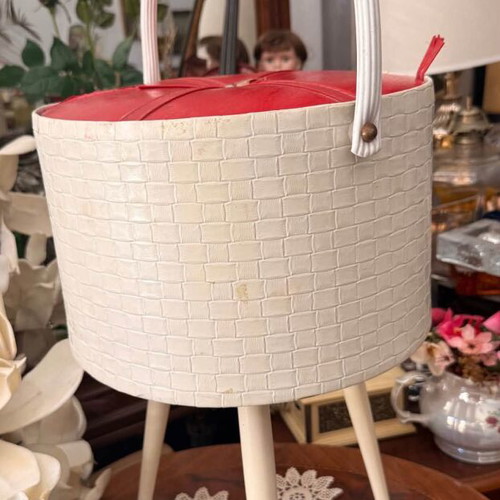 Vintage sewing stool used, 1960s eco leather design