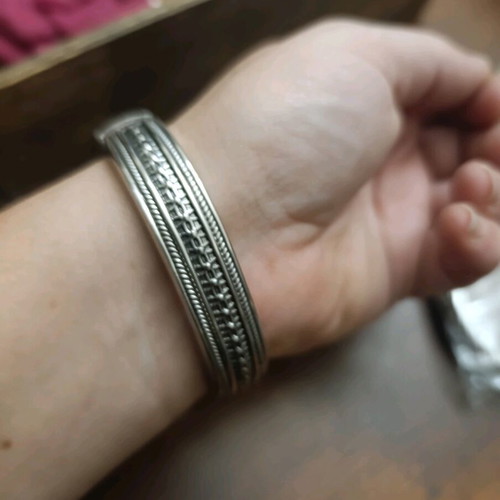 Bracelet type handcuff like new